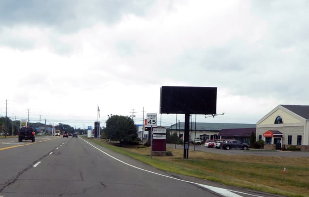 Location photo for Country Est near Big Flats Commons, Big Flats Airport (Horseheads)