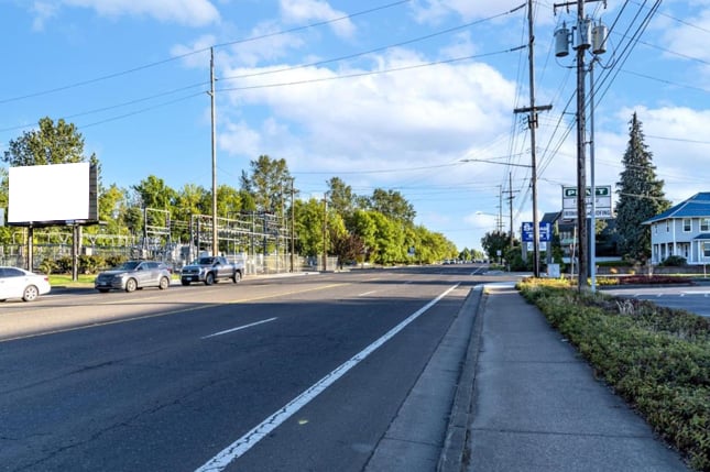 E/L HWY 99 350 FT N/O SE BRIDGEWAY AVE N F/N Media
