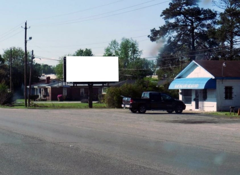 Location photo for S Main St near CROSSROADS SHOPPING CENTER (Darlington)