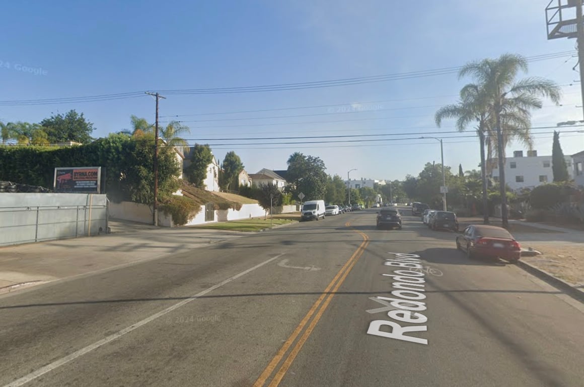 REDONDO BL WL 118F N OF WASHINGTON BL SF Media