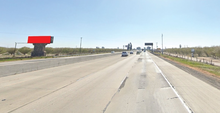 CA State Hwy 99 N in Selma Media