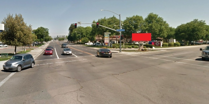 Intersection of Whitson and Floral in Selma Media