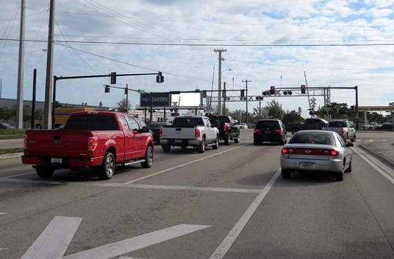 Location photo for NE 48th St near Dixie HW/NE 48 S (Pompano Beach)