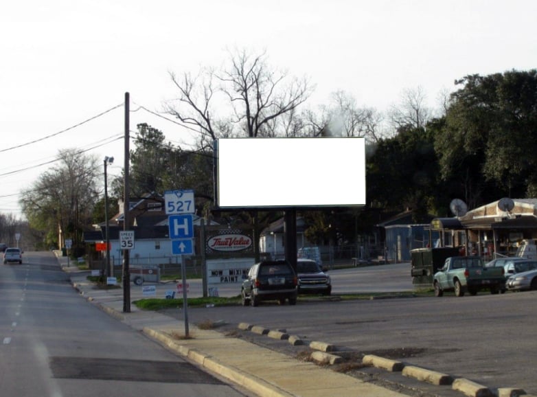 110 S Longstreet St 250ft South of US 52 Intersection - N/F RR Media