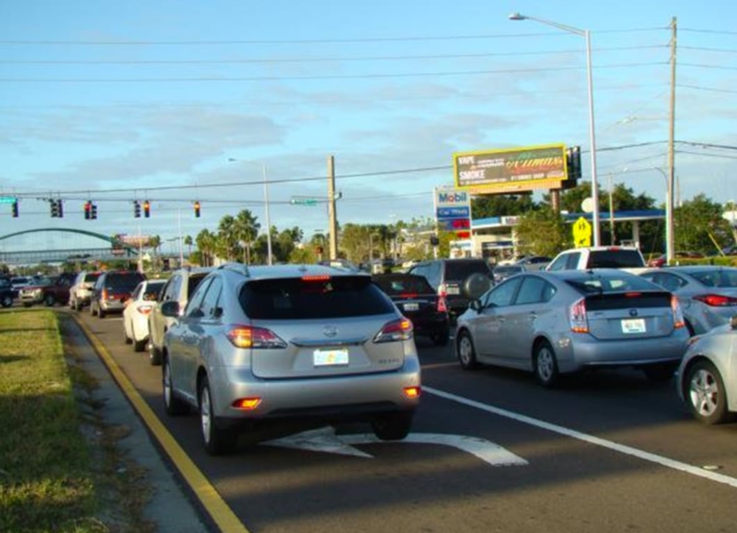 Location photo for N Semoran Blvd near S Semoran Blvd and University Center Dr (Aloma)