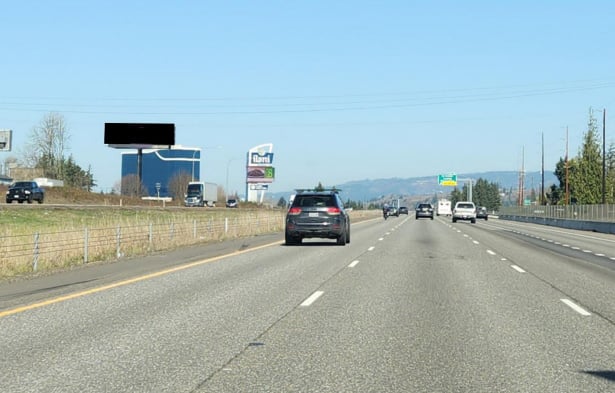 I-5 W/L .35 mi S/O NW La Center Rd WS SF F/S Media