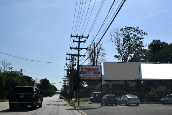 Location photo for Old Eastern Ave near OLD EASTERN AVE & SELIG AVE wb (Essex)