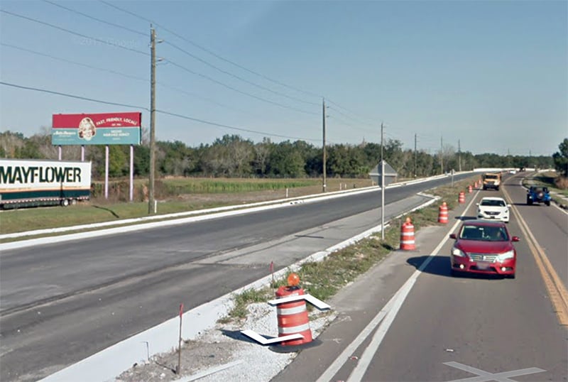 4109 Hwy 17 South approximately 1400 feet north of SW Carter Street