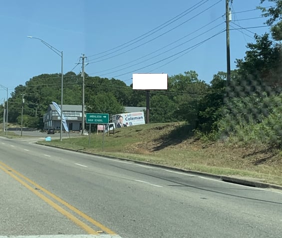 4926 Malloy Plaza E in Marianna Media
