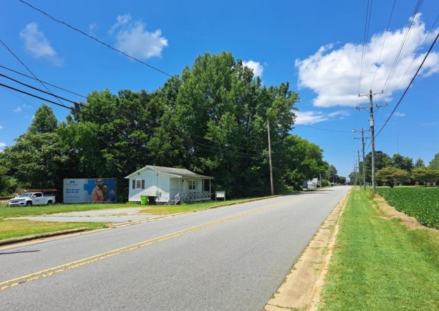 US 74 E/O ELLENBORO Media