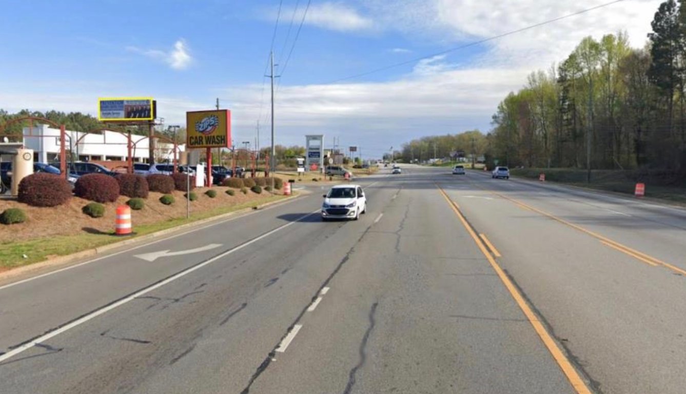 Location photo for US-441 near Funopolis Family Fun Center (Commerce)