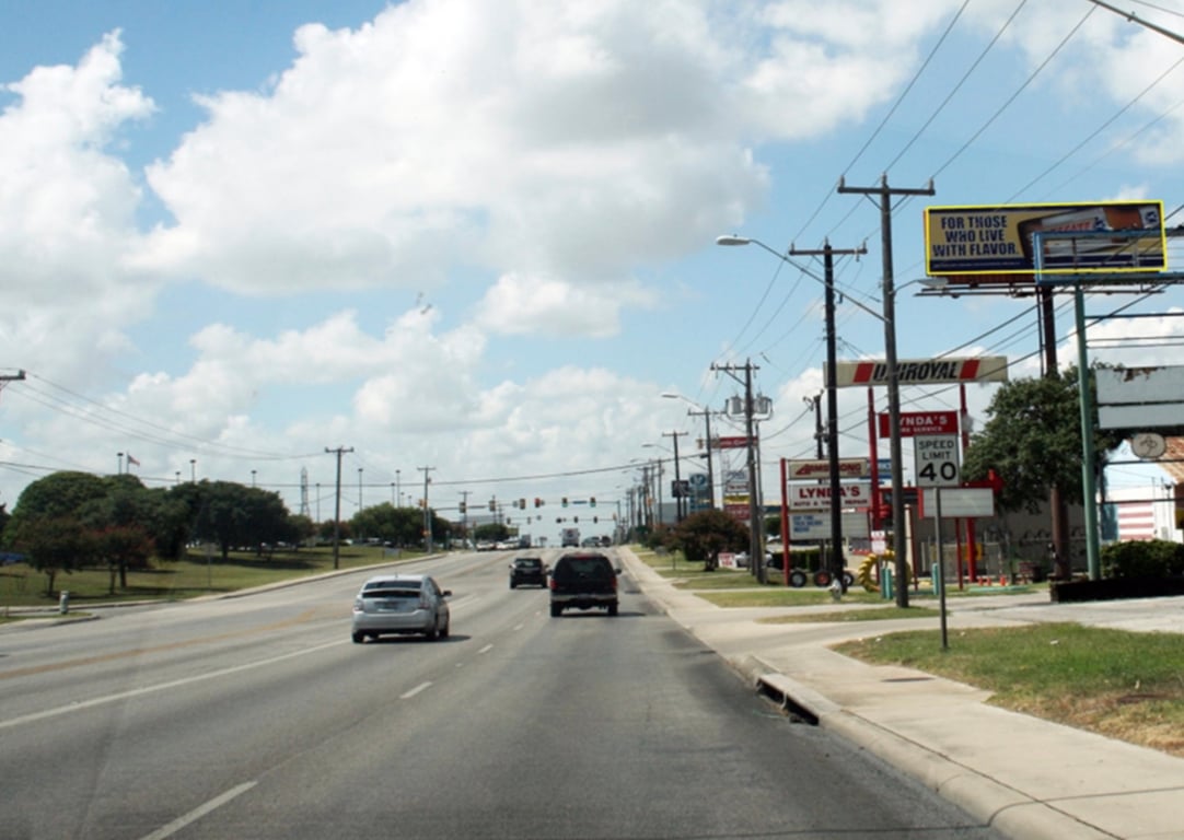 PERRIN BEITEL W/S 1.3 MI N/O 410 Media