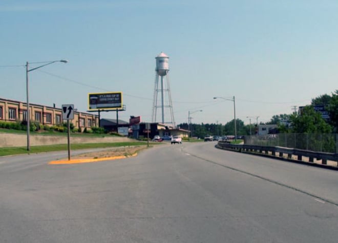 SCHOFIELD AVE 300' S/O ROSS - N/1 Media