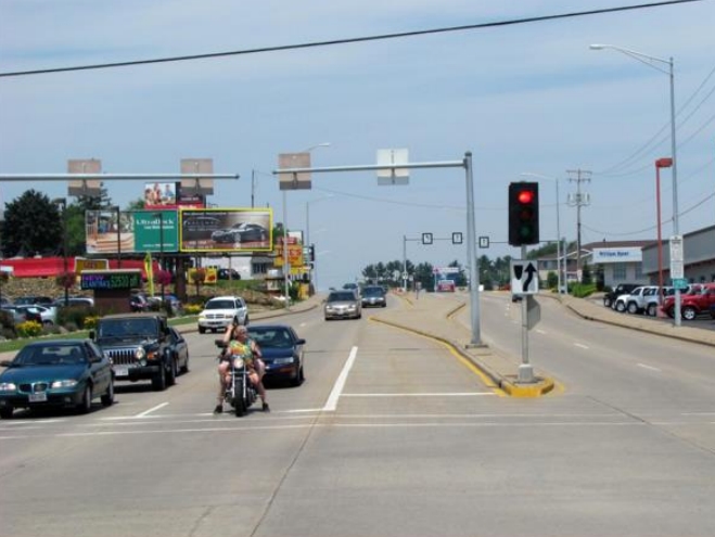 2520 GRAND AVE - S/2 Media