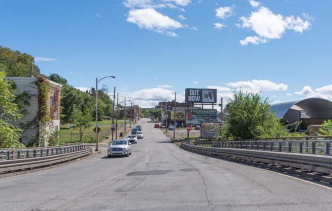 Location photo for Braddock Ave + Line (Braddock)