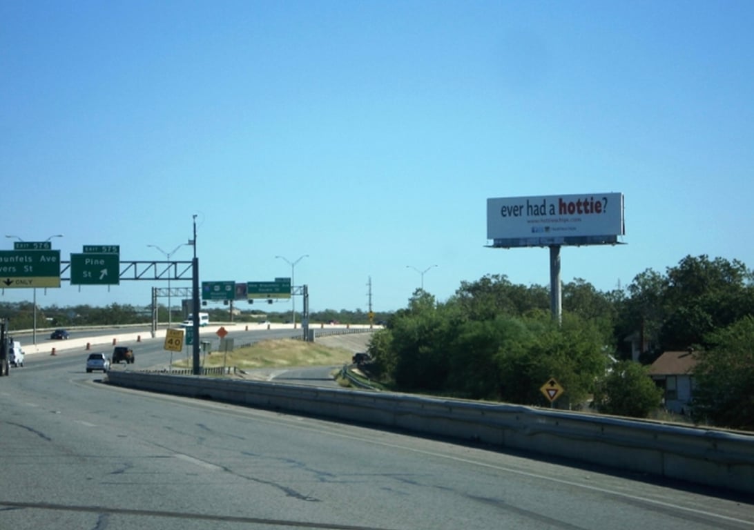 Location photo for Hammond Ave near Rigsby & Olive, Highlands (San Antonio)