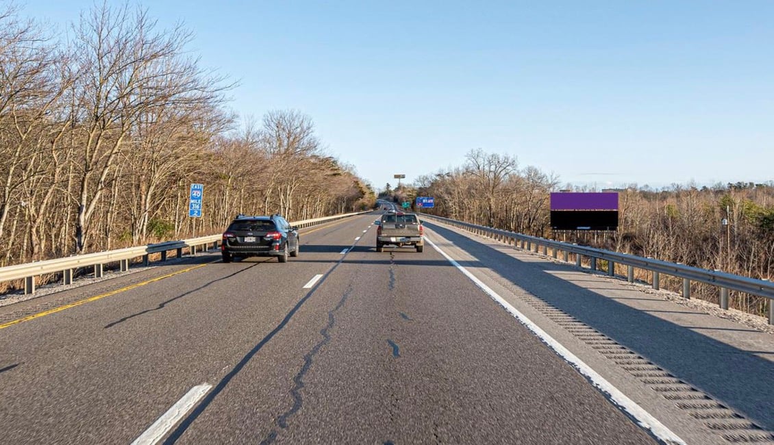 I-40 1.2 M/W Crossville, Exit 317 S/S F/W Media