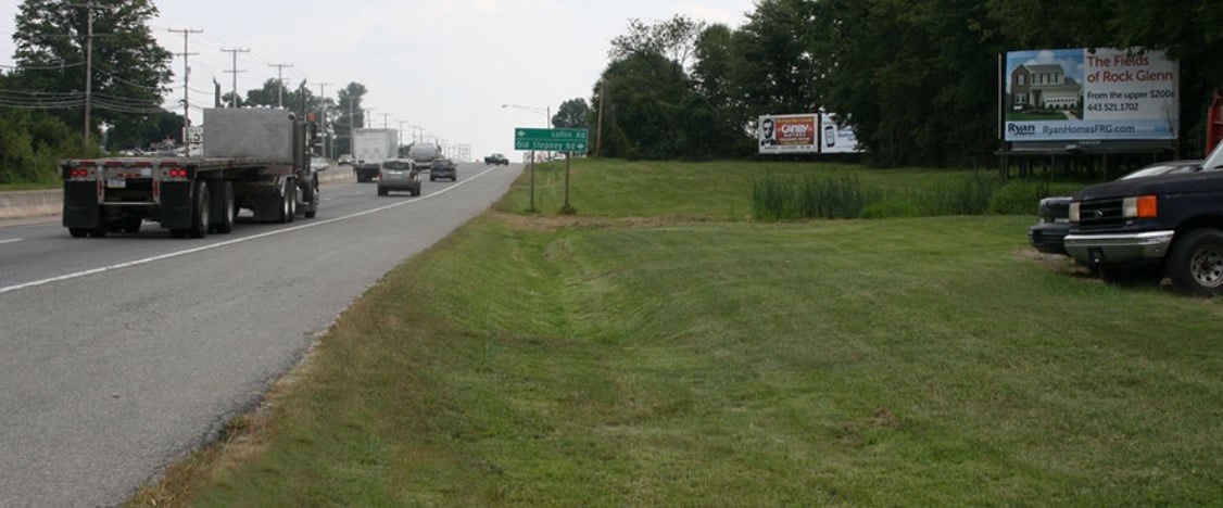 Route 40, 2 miles s/o Aberdeen s/s Media