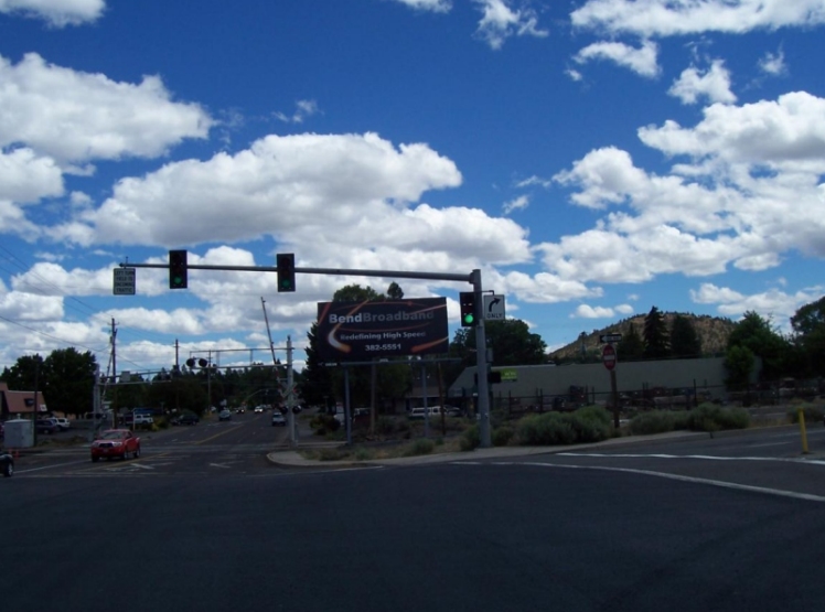 Location photo for NE Revere Ave near N 3rd at Wagner Mall, Orchard District (Bend)