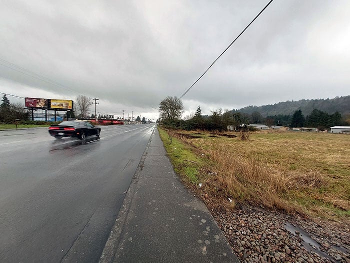 N/L HWY 4 350 FT W/O 46TH AVE W F/W Media