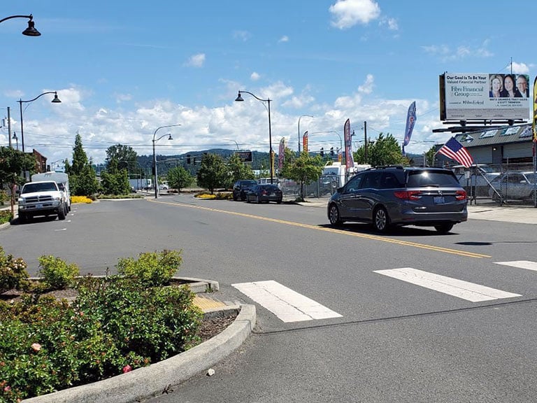 S/L W MAIN ST 100 FT W/O SW 3RD AVE W F/W Media