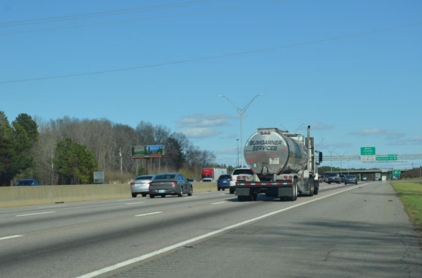 Location photo for Industrial Dr near La Pulga Salida 157 (Mebane)