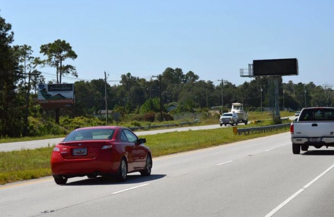 US HWY17 N E/S 2.30 MI N/O 210 N FACING NORTH Media