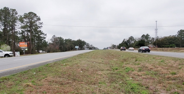 Highway 17, 400 ft. S/O Pearsons Ln. ES Media