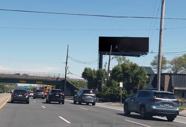 Location photo for Rt 4 0.9 mi E/O Garden State Pkwy S/S F/W