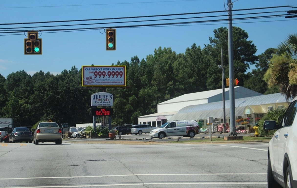Location photo for E Cambridge Ave (Greenwood)