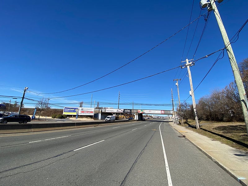 Melville: W/S Broadhollow Rd @ RR overpass and Conklin St F/S Media