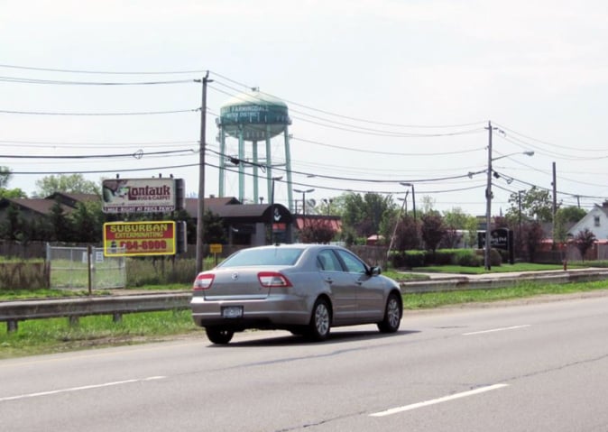 Location photo for BROAD HOLLOW ROAD EL 500F N OF SMITH STREET