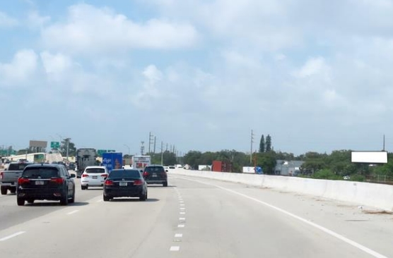 Location photo for Ravenswood Rd near FLL Airport Flight Landing View Point (Fort Lauderdale)