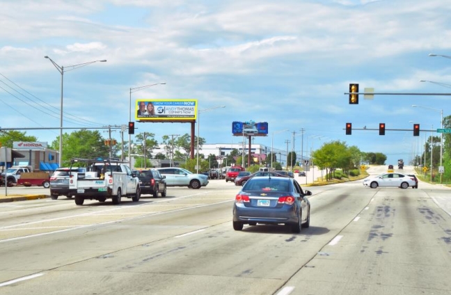 Location photo for North Ave near Glasshagel Fields Park (West Chicago)