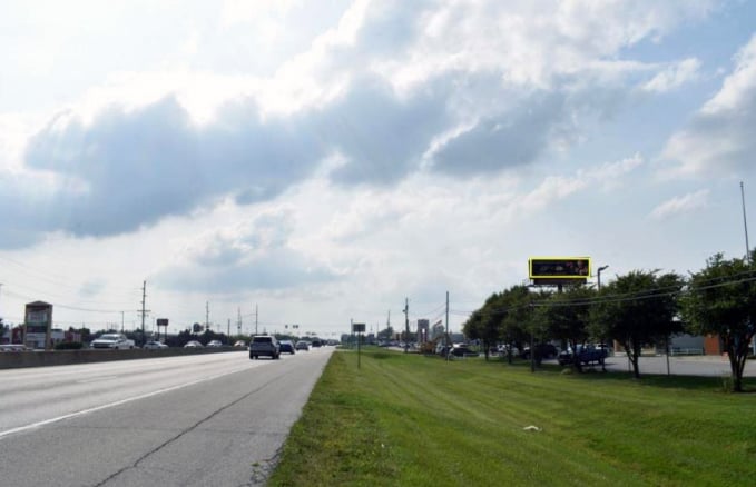 Location photo for Rohrman Dr near South St & Eastland Dr (West of): BUS806 (Lafayette)