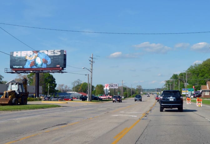 Location photo for N Main St near Main and Tractor Supply Compnay (Creve Coeur)