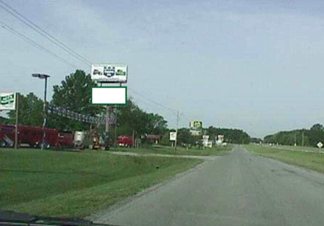 Location photo for S/S HWY 13, 0.1 MI W/O REED STATION RD