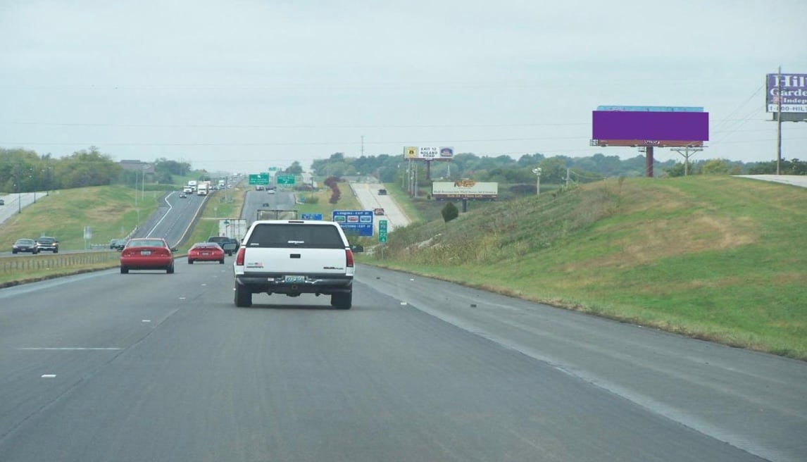 Location photo for NE Jefferson St near Blue Springs Dog Park (Blue Springs)