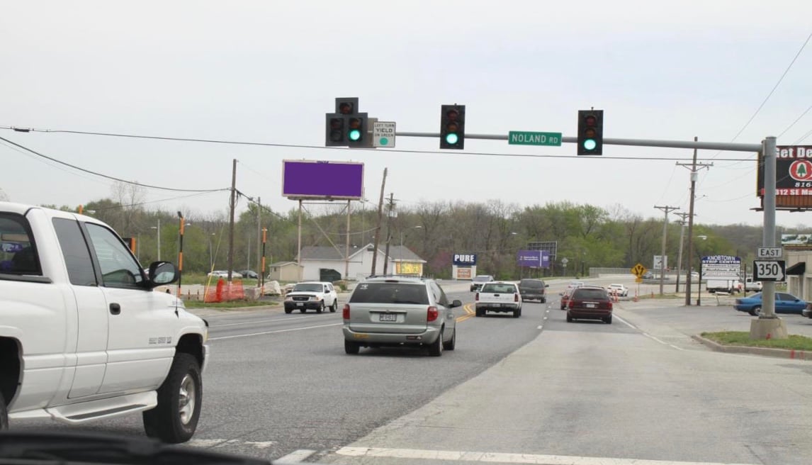 Location photo for E State Rte 350 near On 350 Hwy at S Noland Rd Northbound Nearside, Little Blue Valley (KCMO)