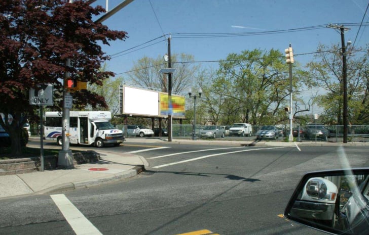 Location photo for Main Ave near Locust Ave at Strong St (Wallington)