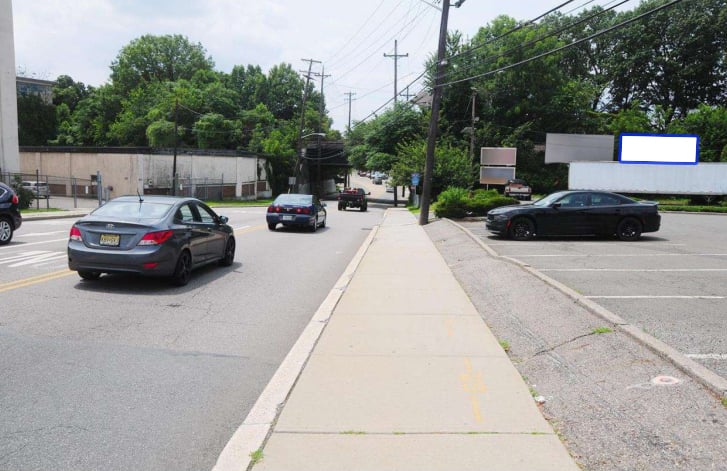 W/S Clifton Ave s/o Paulison Ave Clifton F/N Media