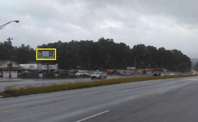 US 321S AT LOWE'S Hardware LR FS Media