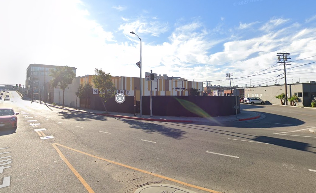 Location photo for East 4th St near Arts District Park, Downtown Los Angeles (Los Angeles)