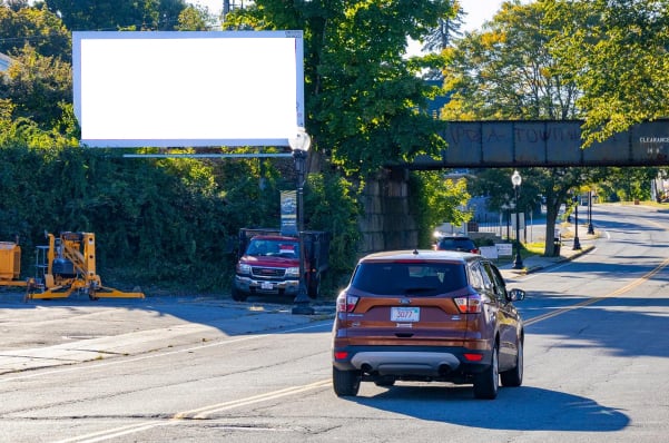 West Main St SS 430ft W/O Rt 2A F/E - 1 F/E