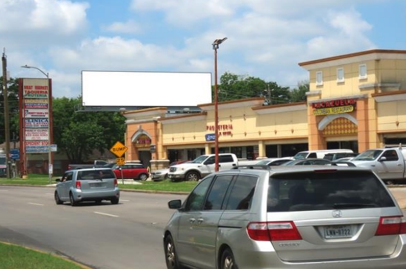 Location photo for Richmond Ave. near Richmond Plaza, Mid West (Houston)