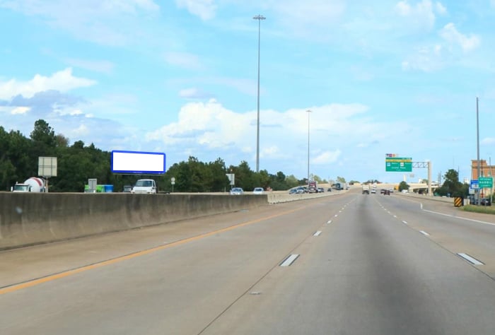 Location photo for Katy Vlg Pkwy near Sunglass Outfitters by Sunglass Hut (Katy)