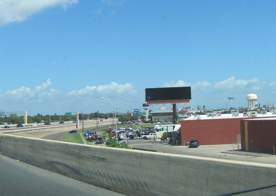 Location photo for Crosstown Expy near Inwood Park, Central City (Corpus Christi)