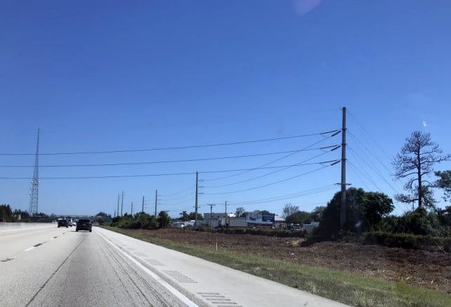 Location photo for SW Deggeller Ct (Palm City)