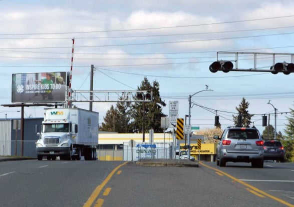 Location photo for Lakeview Ave SW near 100th St SW & Lakeview Ave S (Lakewood)