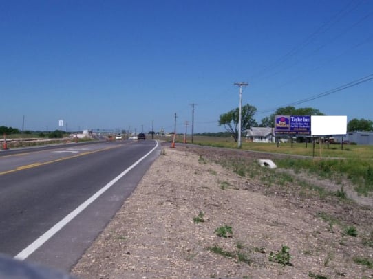 Location photo for E 4th St (Taylor)